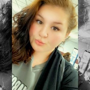 Meet your Posher, Lilly